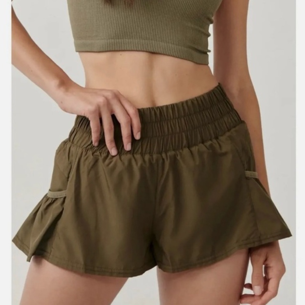 Free People Movement Athletic Shorts with pockets L - Picture 5 of 5